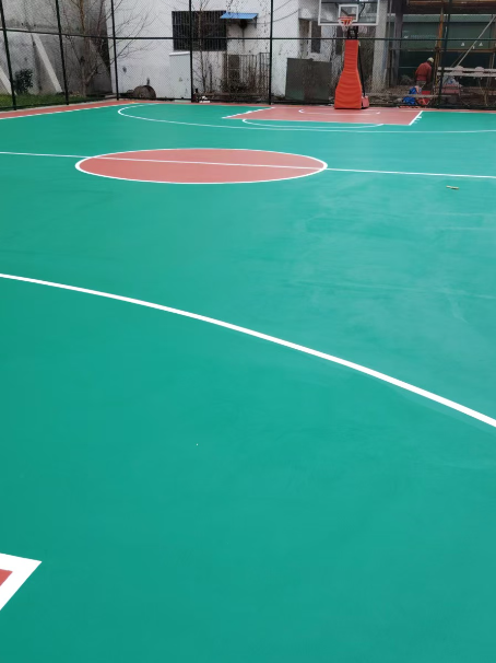 丰南 球场长期使用易出现地面开裂